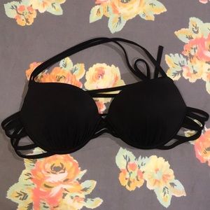 Shade and Shore bikini push up top